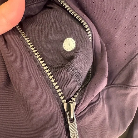 Lululemon Sleek Essentials Full-Zip Jacket - Picture 6 of 7